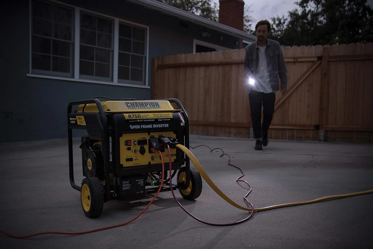 Portable Inverter Generator with Quiet Technology