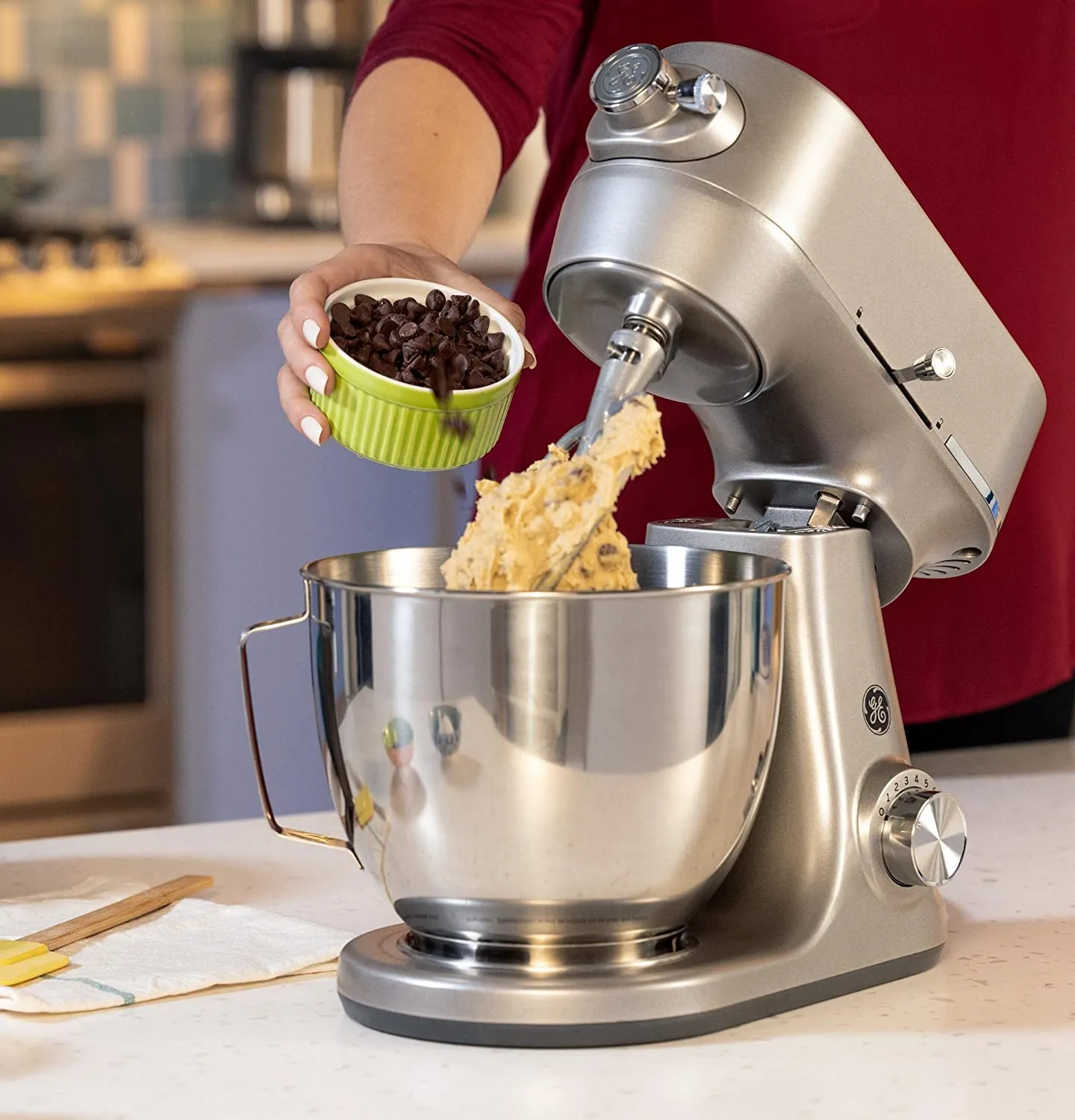 Tilt-Head Electric Stand Mixer, 7-Speed, 350-Watt Motor, Includes 5.3-Quart Bowl, Flat Beater, Dough Hook, Wire Whisk & Pouring Shield